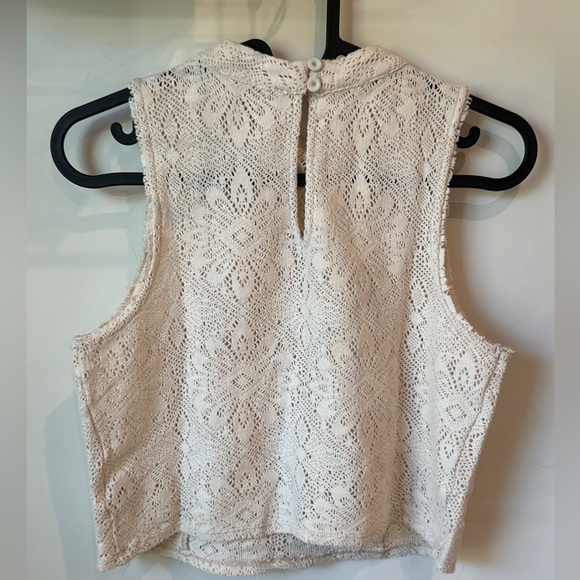 FREE people lace beautiful boho size S crop top - Picture 3 of 5